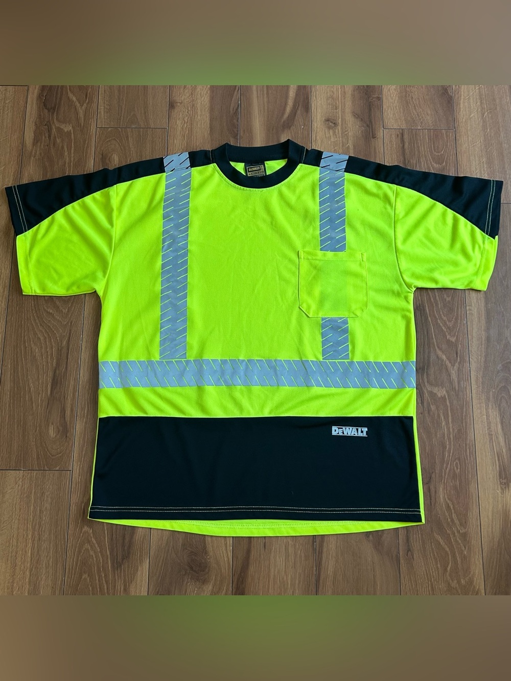 DeWalt High-Visibility Safety Work Tee - Neon Yellow & Black